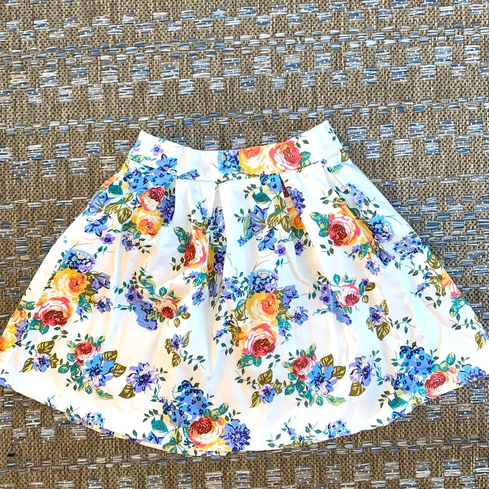 Floral High Rise Skirt XS
